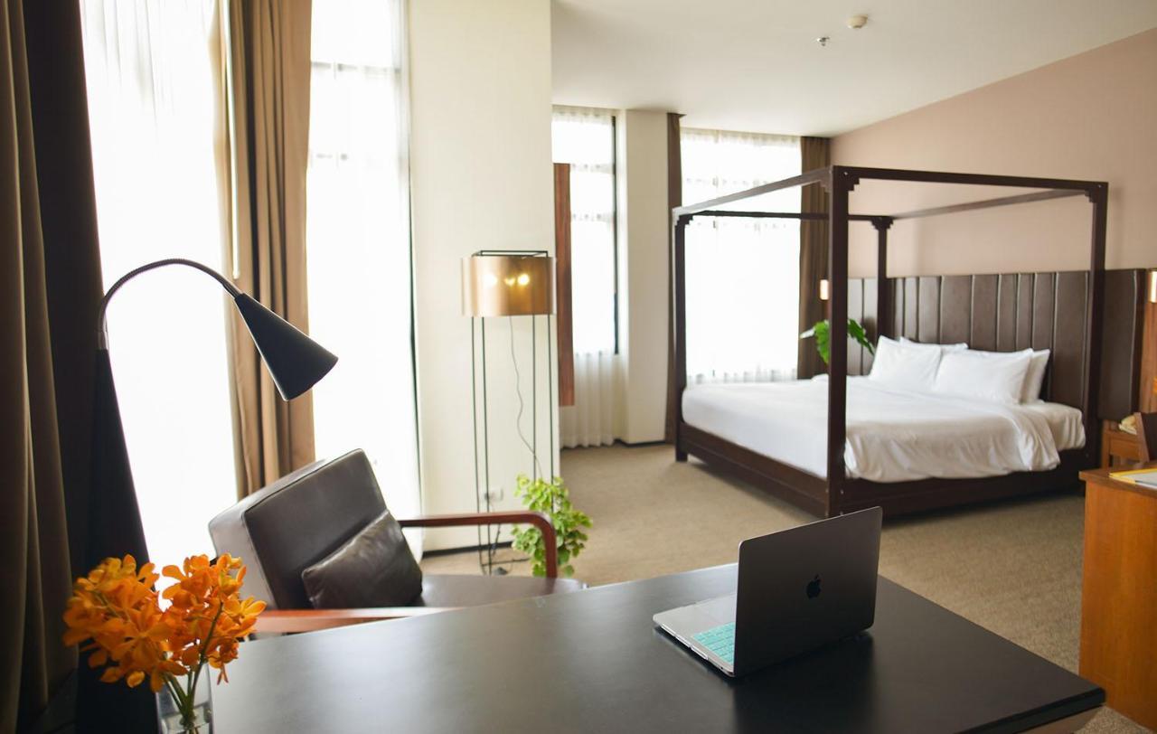 Grand Howard Hotel Бангкок Экстерьер фото