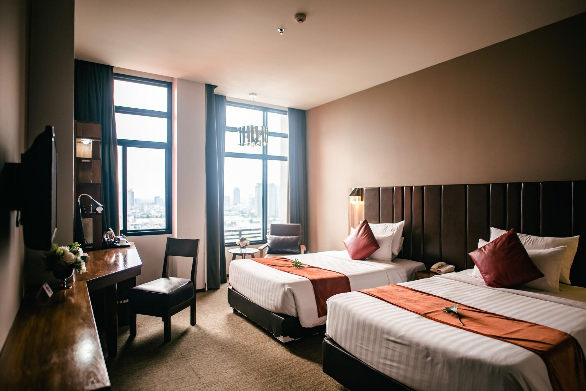 Grand Howard Hotel Бангкок Экстерьер фото