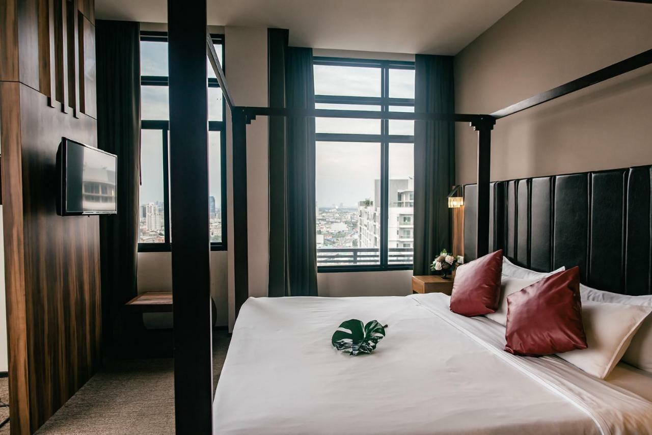 Grand Howard Hotel Бангкок Экстерьер фото